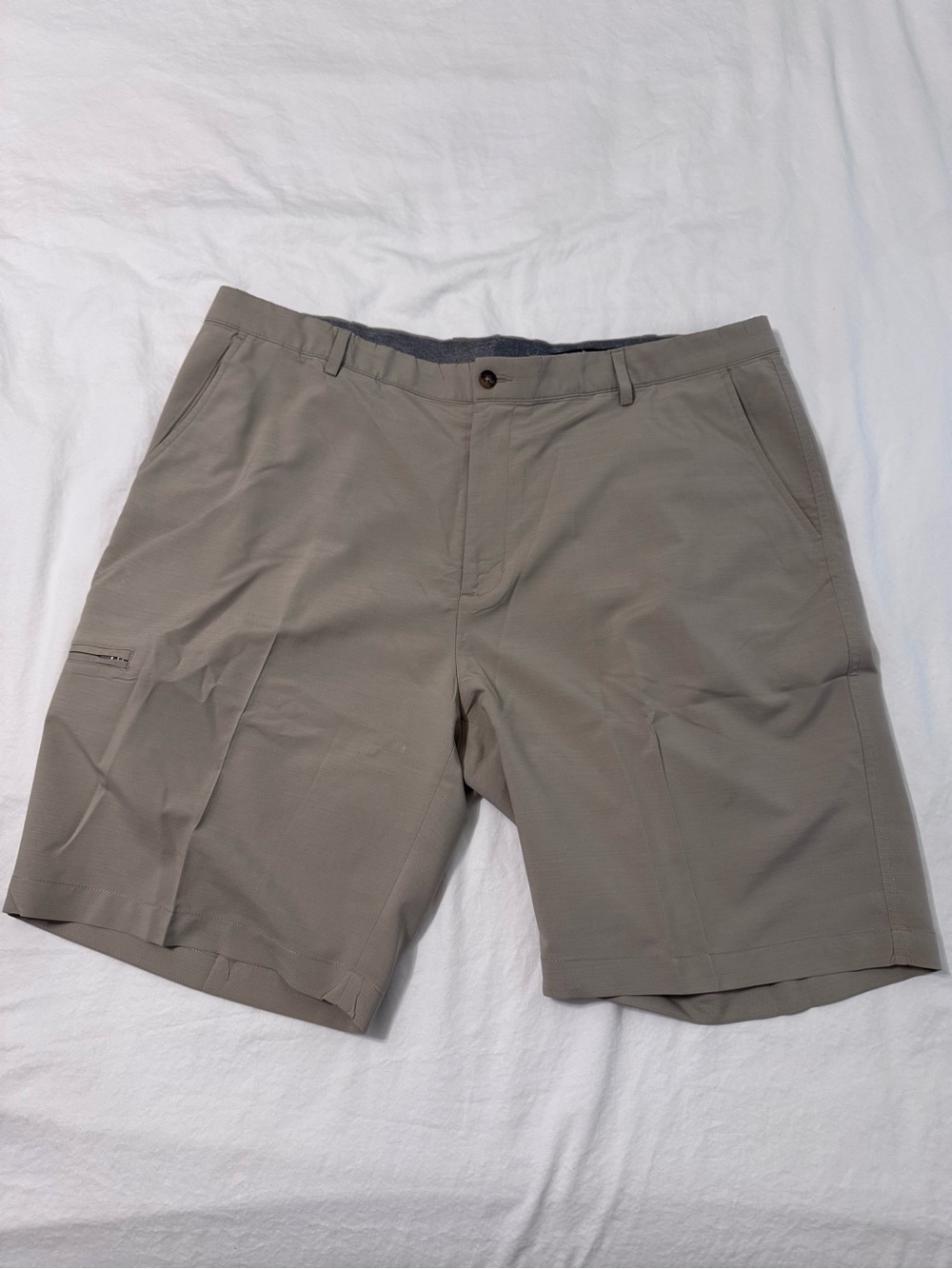 Greg Norman Collection Men's Performance Shorts - Taupe